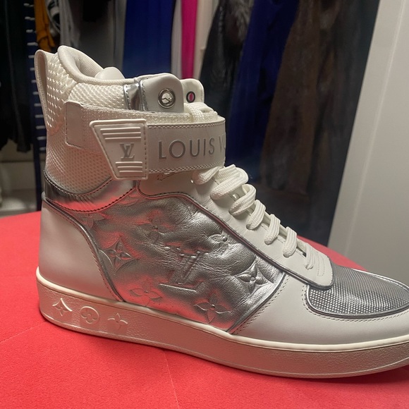 Authentic Louis Vuitton Boombox Sneaker Boot- Excellent Condition! - Picture 5 of 8